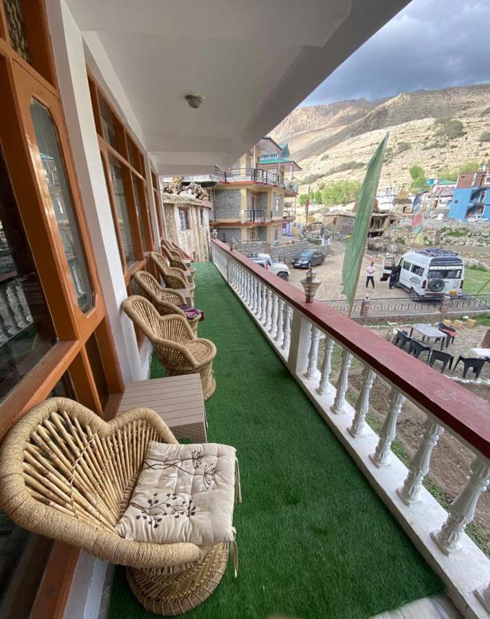 Hotel Lake View Nako Exterior photo